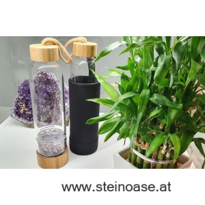 Glasflasche mit Amethyst